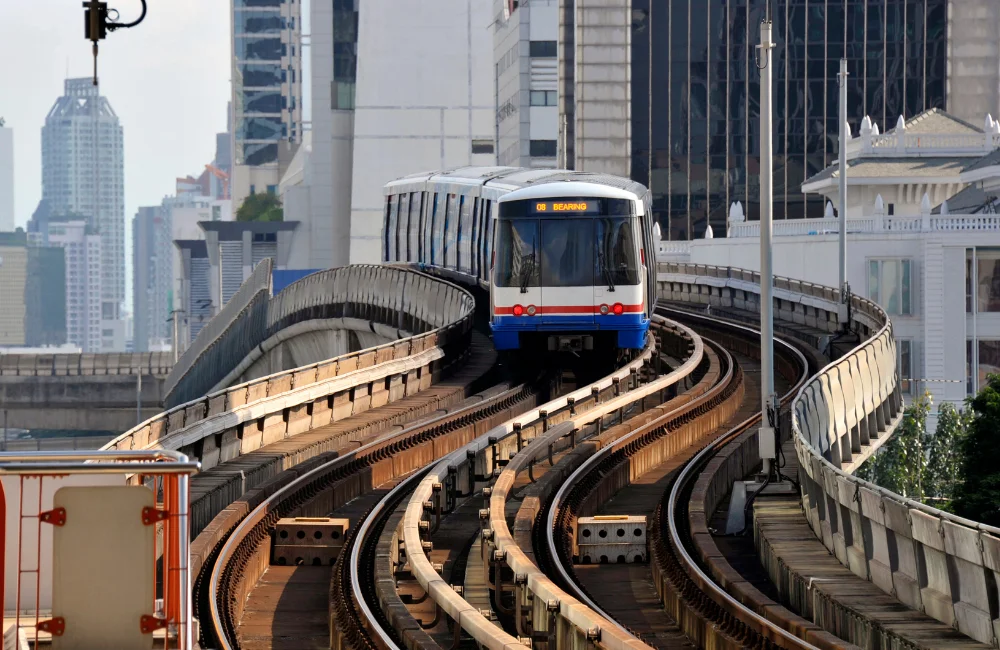 A Guide to Using BTS Skytrain in Bangkok For Foreigners